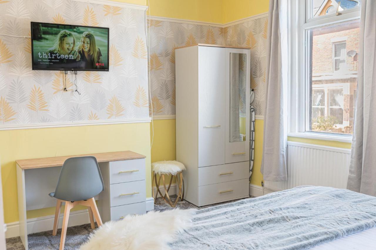 Stylish Luxury Large 4br Kingbed * Barrow-in-Furness